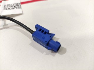 прочая запчасть, ориг. номер 1072447-82-A, 1036885-00-E, 1058358-03-C, Tesla Model X 2015-2021