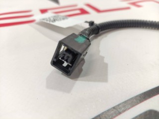 прочая запчасть, ориг. номер 1072447-82-A, 1036885-00-E, 1058358-03-C, Tesla Model S 2012-2016
