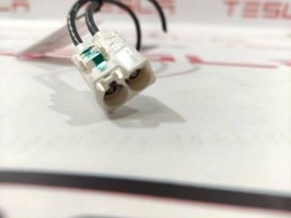 прочая запчасть, ориг. номер 1072447-82-A, 1036885-00-E, 1058358-03-C, Tesla Model X 2015-2021
