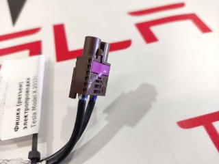 прочая запчасть, ориг. номер 1072447-82-A, 1036885-00-E, 1058358-03-C, Tesla Model X 2015-2021