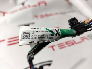 Фишка (разъем) электропроводка подкапотная, ориг. номер 1082436-02-B, Tesla Model X 2015-2021