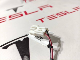 Фишка (разъем) электропроводка подкапотная, ориг. номер 1082436-02-B, Tesla Model X 2015-2021