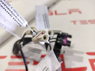 Фишка (разъем) электропроводка подкапотная, ориг. номер 1082436-02-B, 1507950-00-A, Tesla Model X 2015-2021