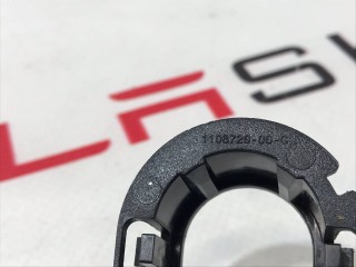 Фиксатор гофры электропроводки двери, ориг. номер 1108729-00-C, Tesla Model 3 2017-2021