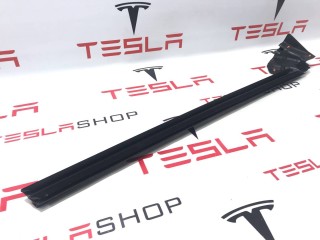 Уплотнитель стекла внутренний двери, ориг. номер 1090496-00-E, Tesla Model 3 2017-2021