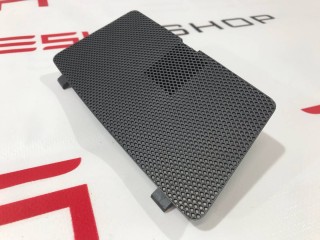 Корпус кронштейна дисплея, ориг. номер 1516779-00-C, 110113600F, Tesla Model 3 2017-2021