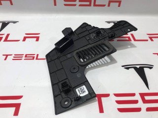 прочая запчасть, ориг. номер 1007151-70-E, 1095413-00-A, 1100579-00-F, Tesla Model 3 2017-2021