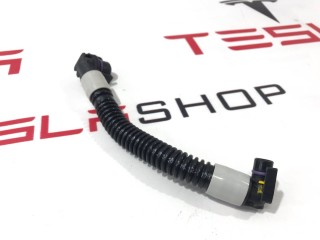 прочая запчасть, ориг. номер 1521563-00-A, Tesla Model 3 2017-2021