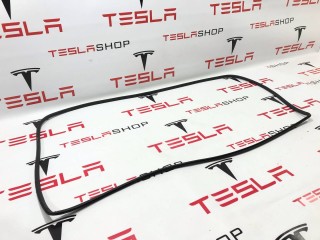 Уплотнитель люка панорамной крыши, ориг. номер 1037068-00-B, 1039593-00-B, Tesla Model S 2012-2016