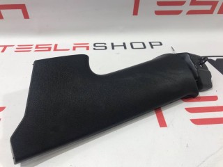 Накладка стойки С, ориг. номер 1086273-90-F, Tesla Model 3 2017-2021