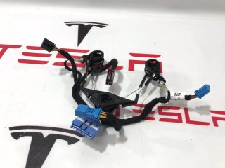 прочая запчасть, ориг. номер 1490214-00-B, 2547534-AE, Tesla Model 3 2017-2021