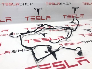 прочая запчасть, ориг. номер 1547266-00-D, Tesla Model Y 2020-2026
