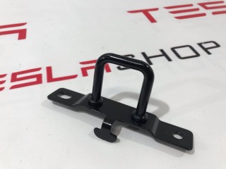 Петля фиксации сидений 2-го ряда, ориг. номер 1101865-00-A, Tesla Model 3 2017-2021