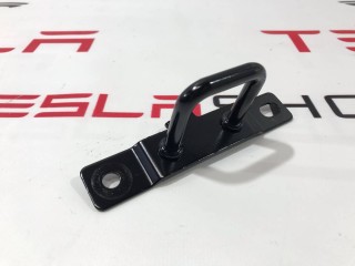 Петля фиксации сидений 2-го ряда, ориг. номер 1101865-00-A, Tesla Model 3 2017-2021
