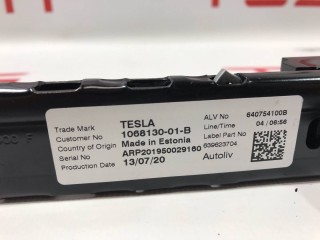 Кронштейн крепления ремня безопасности, ориг. номер 1068130-01-B, Tesla Model 3 2017-2021