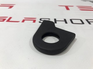 Крышка кронштейна сидений 2-го ряда, ориг. номер 1105326-00-A, Tesla Model 3 2017-2021