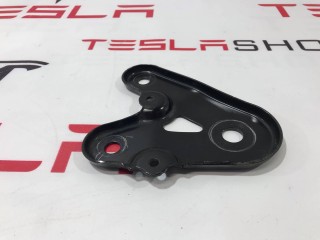 Пластина заднего подрамника, ориг. номер 1044576-00-B, Tesla Model 3 2017-2021
