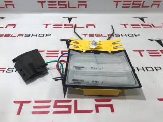 прочая запчасть, ориг. номер 1107078-00-A, 1118494-00-B, Tesla Model Y 2020-2026