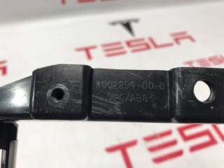 прочая запчасть, ориг. номер 1002294-00-B, Tesla Model S 2012-2016