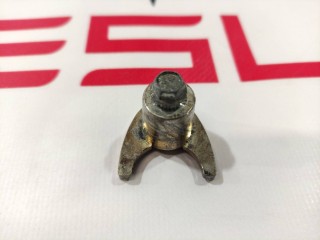 Переходник клеемы АКБ, ориг. номер 2092875-00-A, Tesla Model S 2012-2016