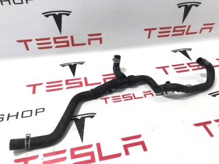Шланг от насоса охлаждающей жидкости, ориг. номер 1049683-00-A, Tesla Model S 2012-2016