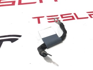прочая запчасть, ориг. номер 1031159-00-A, Tesla Model S 2012-2016