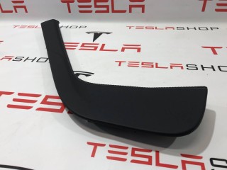 Панель центрального тоннеля, ориг. номер 1004705-01-D, Tesla Model S 2012-2016