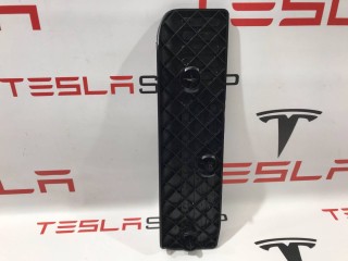 Панель для отдыха ноги водителя, ориг. номер 6005968-00-C, Tesla Model S 2012-2016