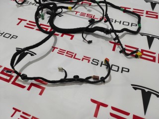 прочая запчасть, ориг. номер 1126932-00-B, 1489060-02-C, Tesla Model Y 2020-2026