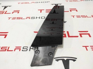 Накладка стойки B, наружная, ориг. номер 1004534-00-B, Tesla Model S 2012-2016