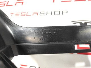 прочая запчасть, ориг. номер 1009066-00-A, 1010831-00-B, Tesla Model S 2012-2016