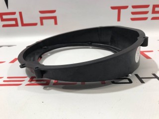 прочая запчасть, ориг. номер 1004833-04-A, 1004833-11-A, Tesla Model S 2012-2016