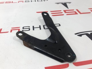 Кронштейн крепления подрамника, ориг. номер 6008490-00-A, Tesla Model S 2012-2016