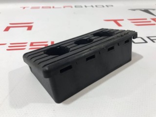 Опора под домкрат (подушка), ориг. номер 1009124-00-C, Tesla Model S 2016-2021