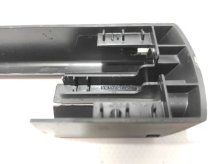 Заглушка салазки сиденья, ориг. номер 1031676-00-A, Tesla Model S 2012-2016