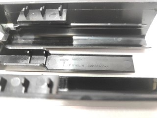 Заглушка салазки сиденья, ориг. номер 1051476-00-A, Tesla Model S 2016-2021