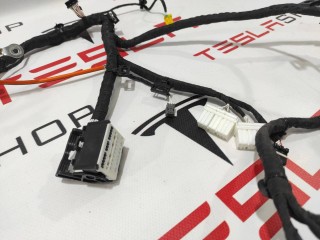прочая запчасть, ориг. номер 1078426-00-E, 1110283-00-B, 1114927-00-H, Tesla Model Y 2020-2026