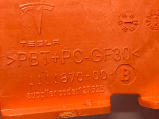 Изолятор шины высоковольтной пентхауса основной батареи, ориг. номер 1111870-00-B, Tesla Model 3 2017-2021