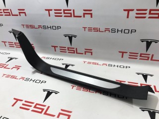 Накладка стойки А, ориг. номер 1030393-00-C, Tesla Model S 2012-2016