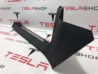 Накладка стойки А, ориг. номер 1030393-00-C, Tesla Model S 2012-2016