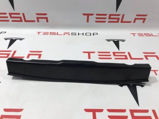 Крепление багажника, ориг. номер 1009175-00-D, Tesla Model S 2012-2016