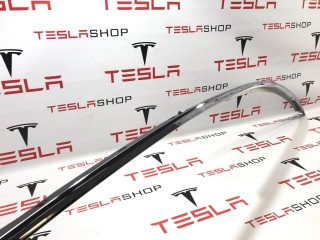 Молдинг кузова боковой, ориг. номер 103930800A, Tesla Model S 2012-2016