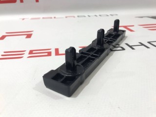 прочая запчасть, ориг. номер 1003691-00-B, Tesla Model S 2012-2016