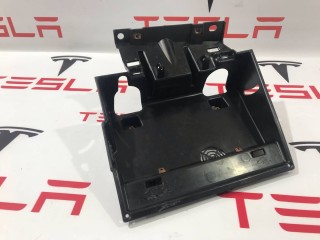 Кронштейн опорный основного монитора, ориг. номер 1002322-00-C, Tesla Model S 2012-2016