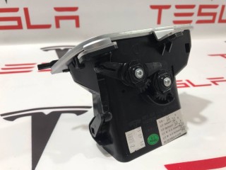 прочая запчасть, ориг. номер 1007825-00-C, Tesla Model X 2015-2021