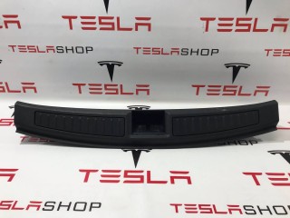 Отделка багажника пластик (под замок), ориг. номер 1010824-00-C, Tesla Model S 2012-2016