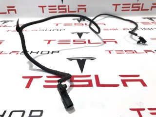 прочая запчасть, ориг. номер 1025202-00-C, Tesla Model S 2012-2016