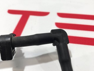 Магистраль омывателя лобового стекла, ориг. номер 1054647-01-A, 1054647-00-A, Tesla Model S 2012-2016