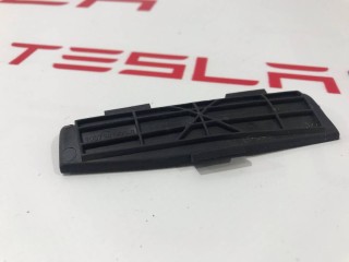 Заглушка болта дверной карты (резиновая), ориг. номер 1007941-00-B, Tesla Model S 2012-2016