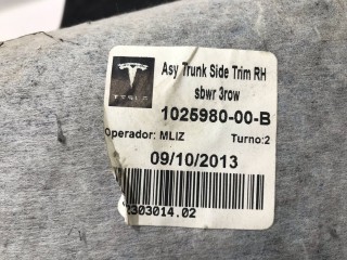 Отделка багажника, ориг. номер 1025980-00-B, Tesla Model S 2012-2016